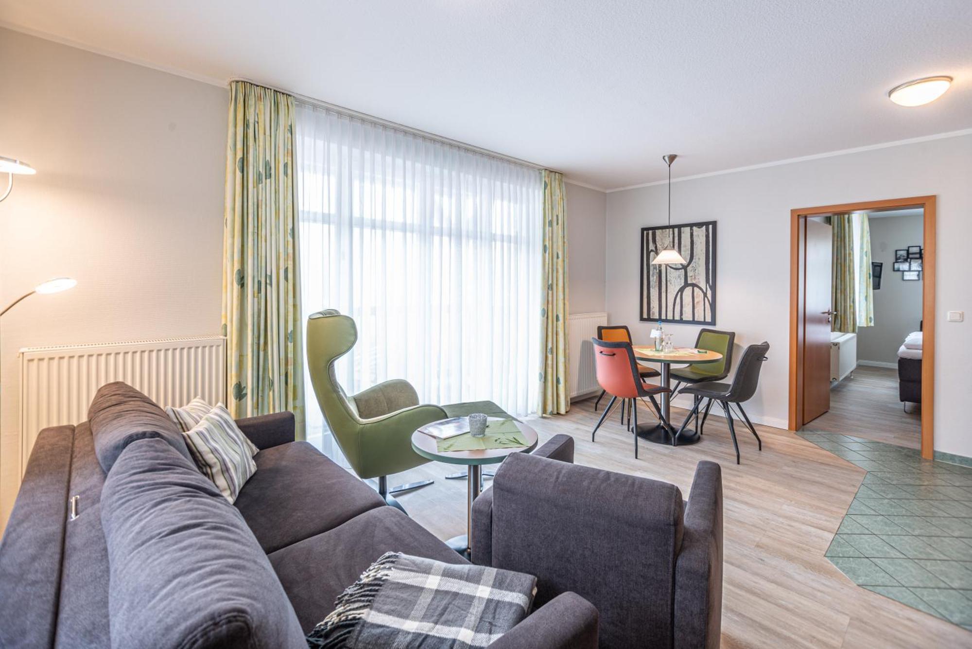 Am Weststrand Apartmenthaus Waldeck Kuehlungsborn Exterior photo