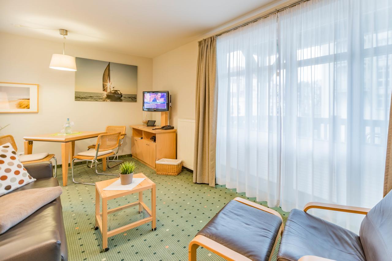 Am Weststrand Apartmenthaus Waldeck Kuehlungsborn Exterior photo