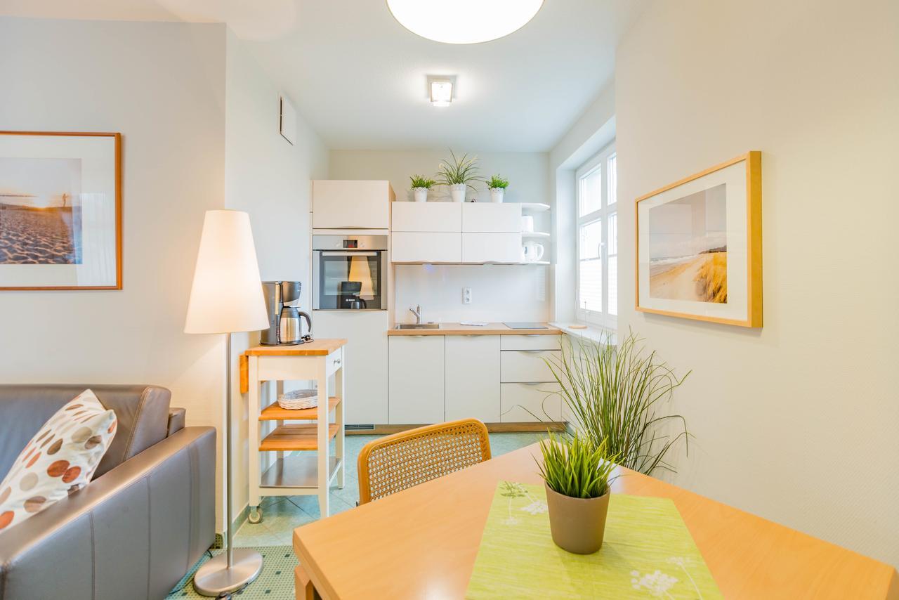 Am Weststrand Apartmenthaus Waldeck Kuehlungsborn Exterior photo