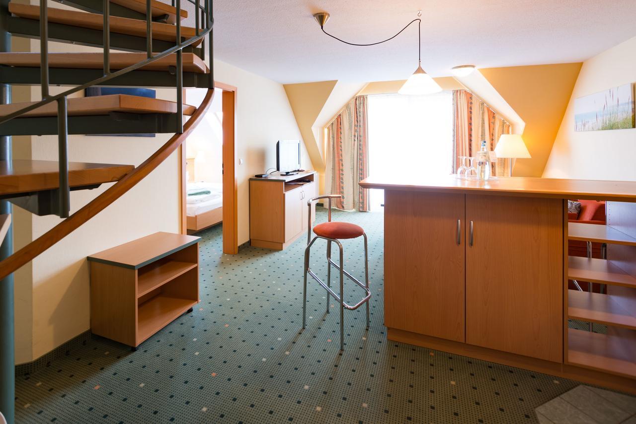 Am Weststrand Apartmenthaus Waldeck Kuehlungsborn Exterior photo